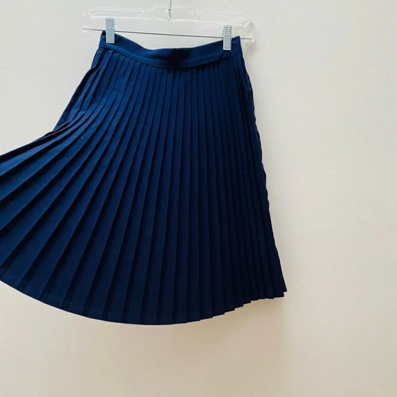 American Apparel - Dark Blue Pleated Midi Skirt - Picture 5 of 8